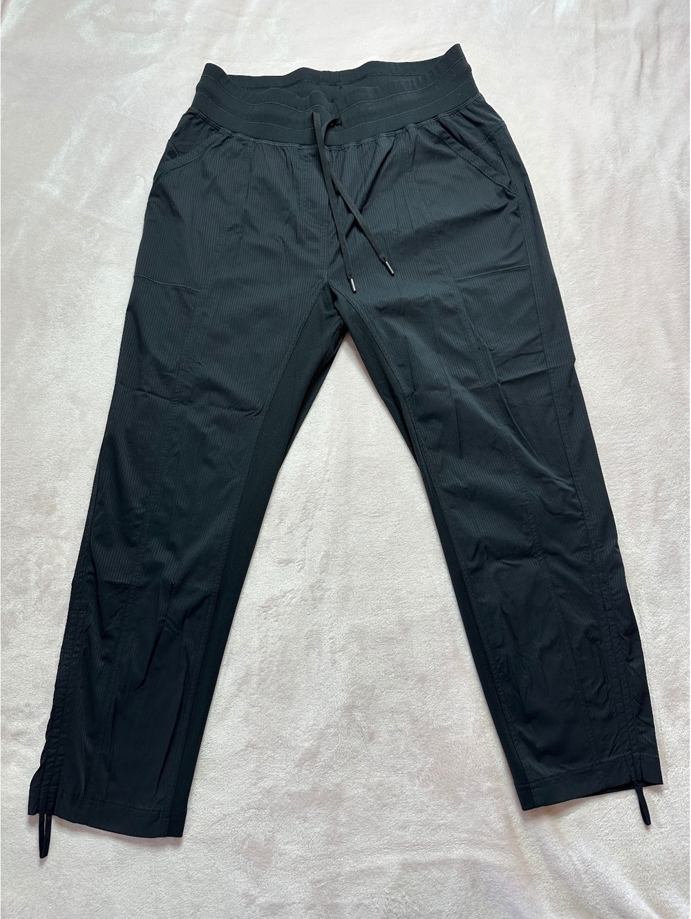 CRZ YOGA Ease Line Casual 7/8 Cropped Workout Pants - Black